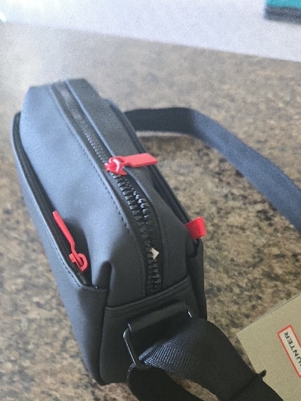 Hunter Black Belt Bag with Red Accents - Picture 6 of 7
